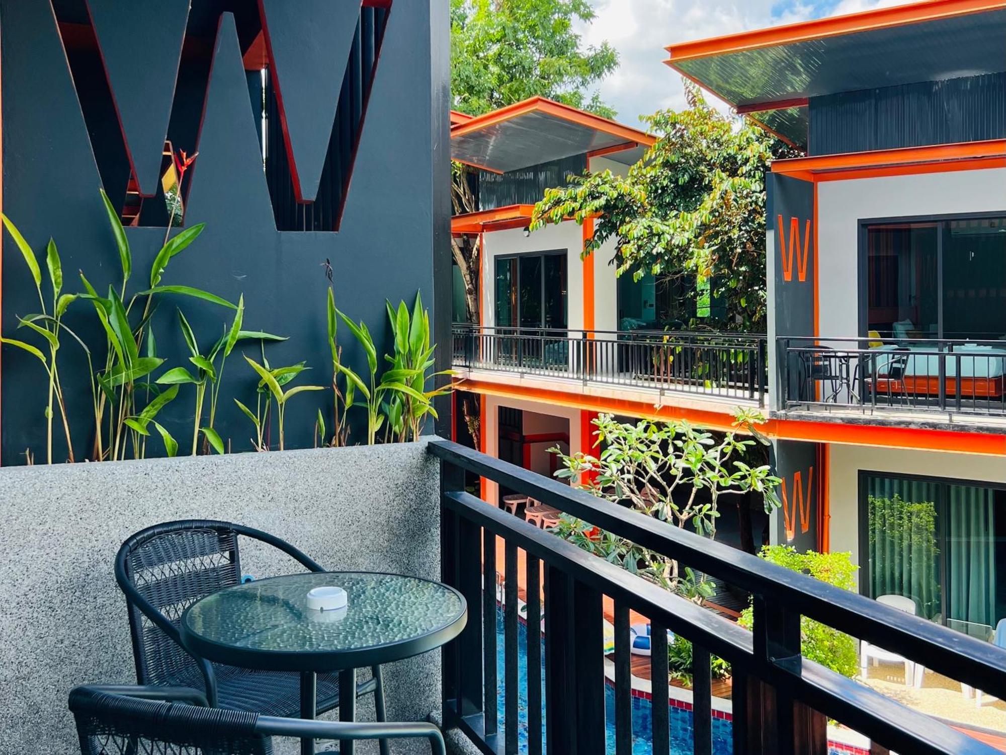Wow Phuket Hotel Buitenkant foto